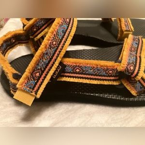 Teva Sunflower Original Universal Maressa